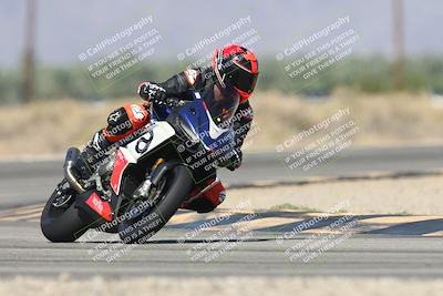 media/Oct-13-2025-Moto Forza (Mon) [[a66d839500]]/3-B Group/Session 3 (Turn 16)/